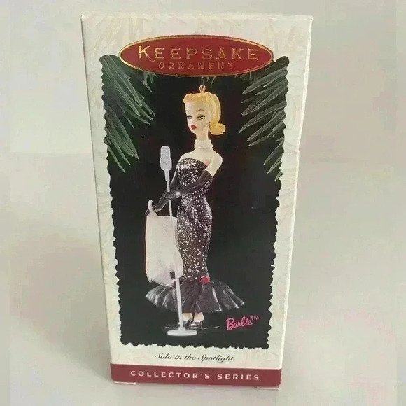 Hallmark Keepsake Ornament Barbie - Picture 2 of 13